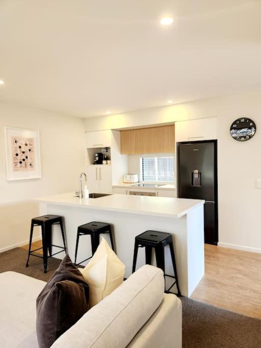 Central Home With Internal Garage - Close To Cbd! Christchurch Exterior photo